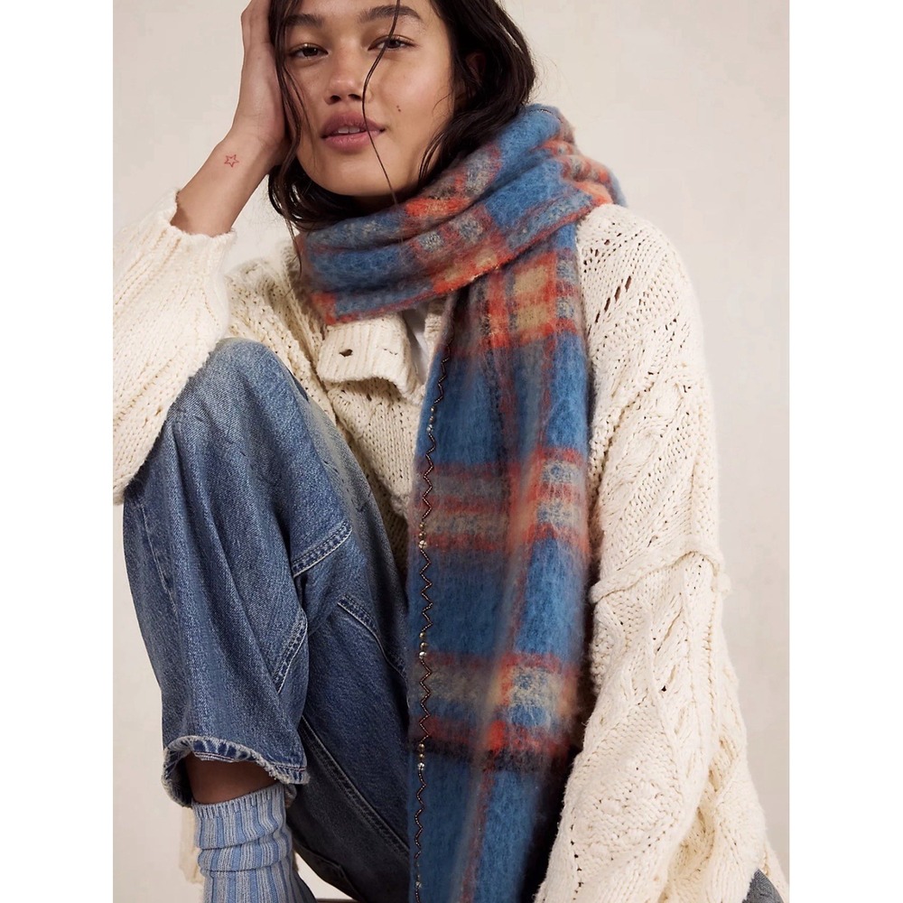 Free People Blue Highland Plaid Scarf Cozy Fuzzy Fringe Bronze Beaded Trim $48